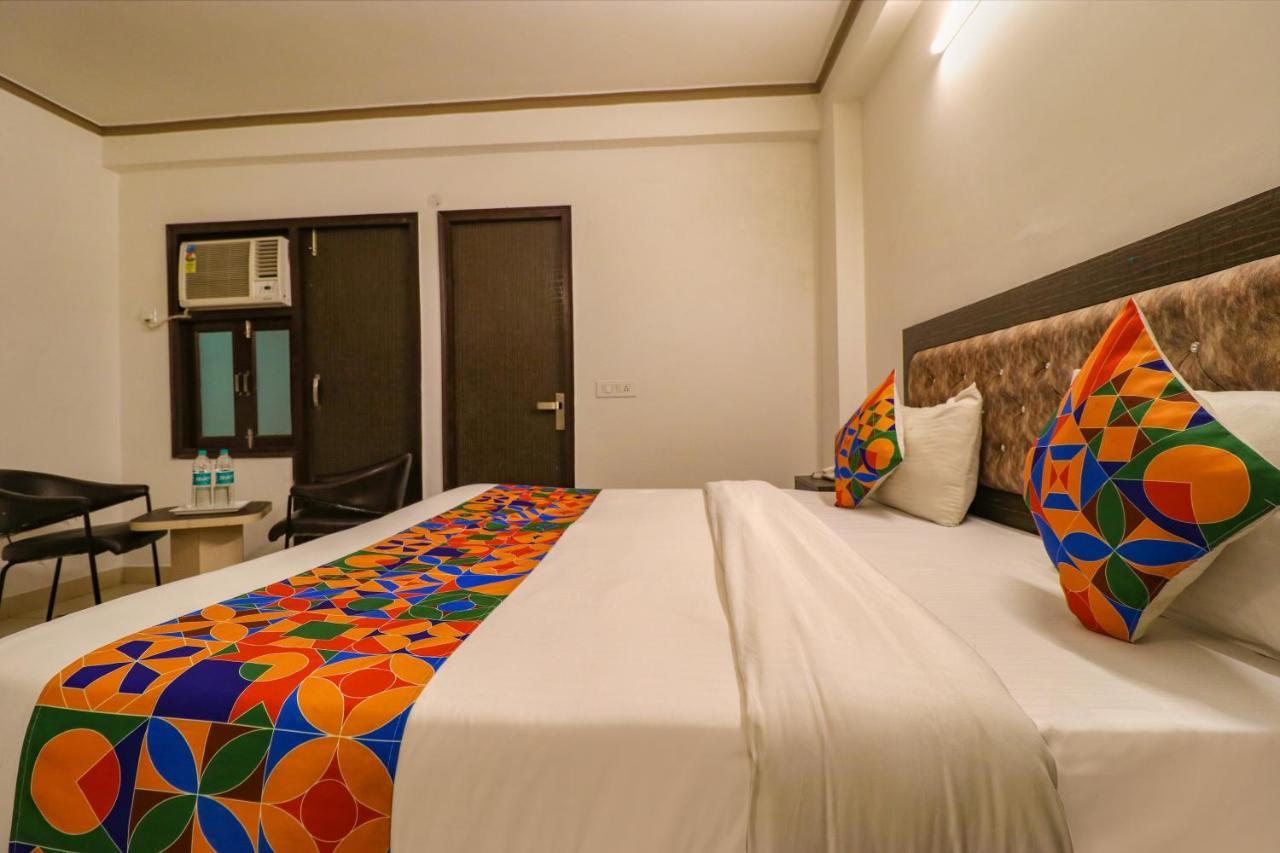 Fabexpress Dolphin International Near Delhi Airport Hotel นิวเดลี ภายนอก รูปภาพ