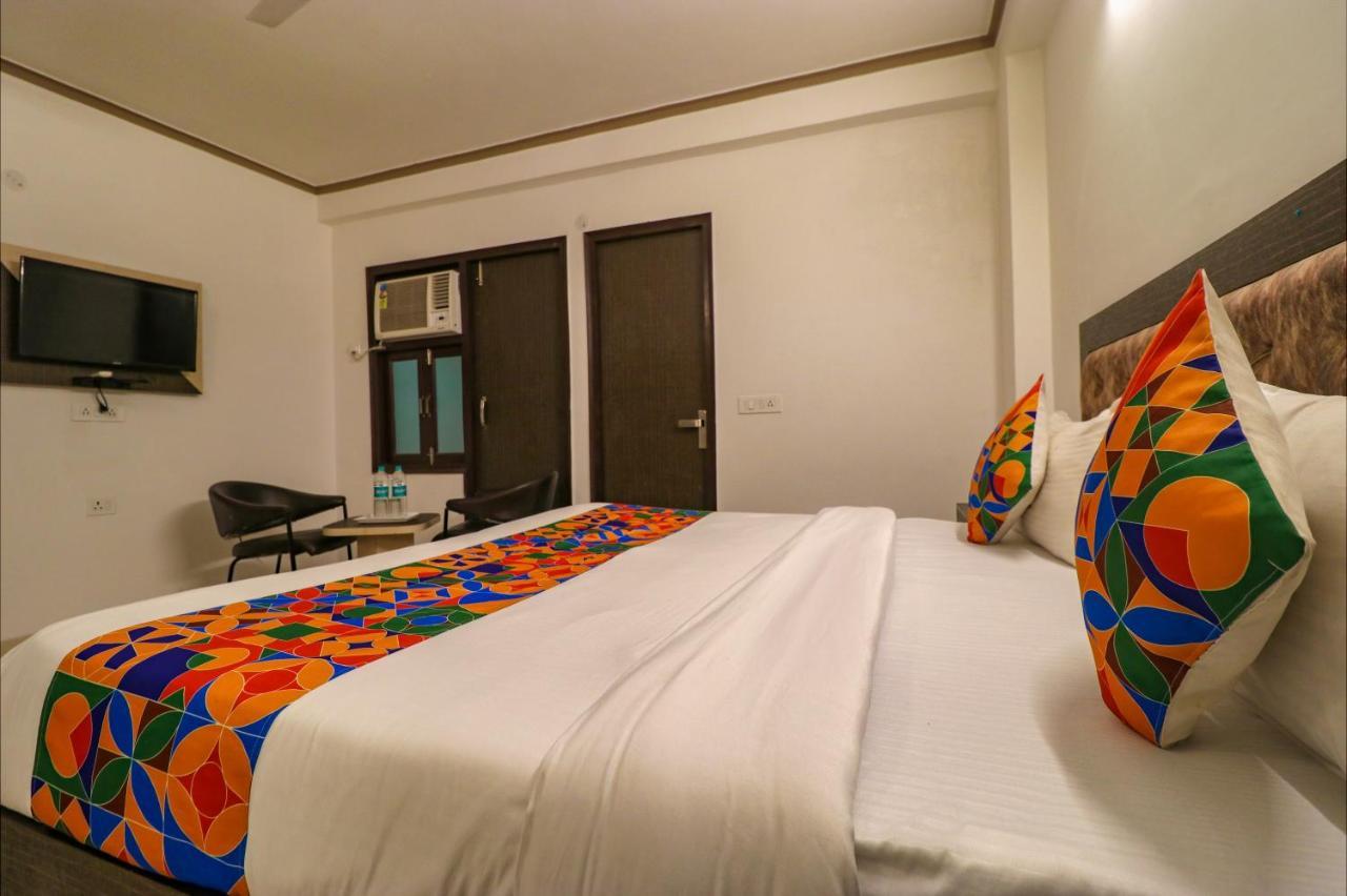 Fabexpress Dolphin International Near Delhi Airport Hotel นิวเดลี ภายนอก รูปภาพ
